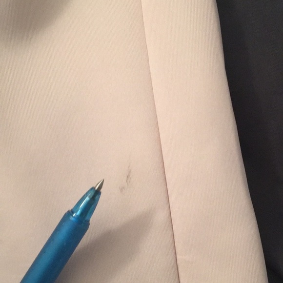 Catherine MaLanDrino light pink skirt​​ - Picture 8 of 8